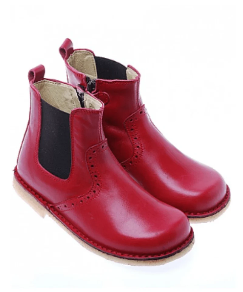 Marie Morenz 1428 Jodpur Rot. Hochwertiger Kinderschuh mit zeitlosem Design – fair gefertigt und gemacht für jeden Tag.